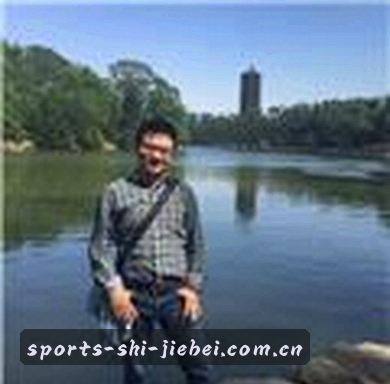李佳颖